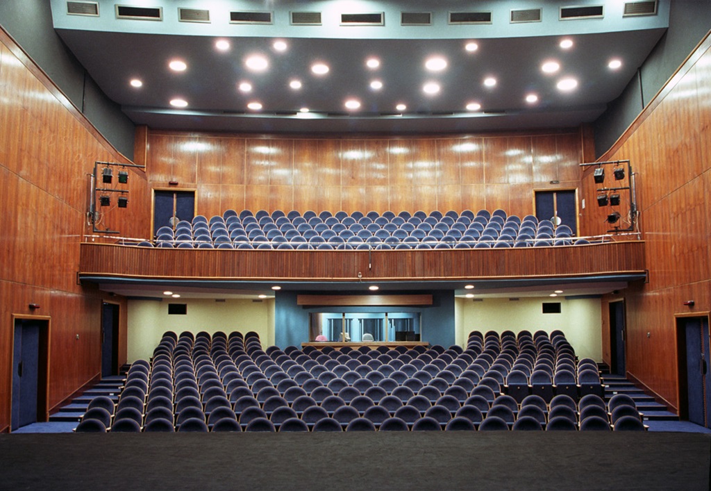 Těšínské divadelní a kulturní centrum (Revitalizace budovy Těšínského divadla)