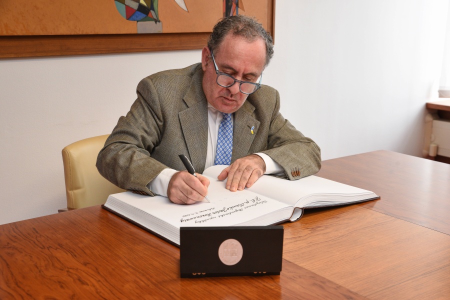 Argentinský velvyslanec jednal s hejtmanem Moravskoslezského kraje o spolupráci univerzit i podnikatelů