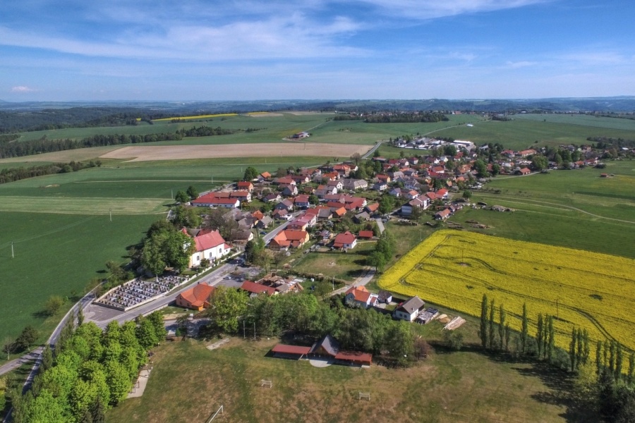 Kraj podporuje rozvojové projekty obcí. Přispívá na přípravu jejich projektových dokumentací