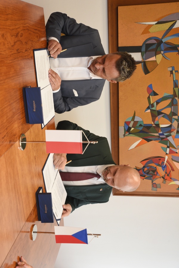 Podpis memoranda k mostu v Držkovicích