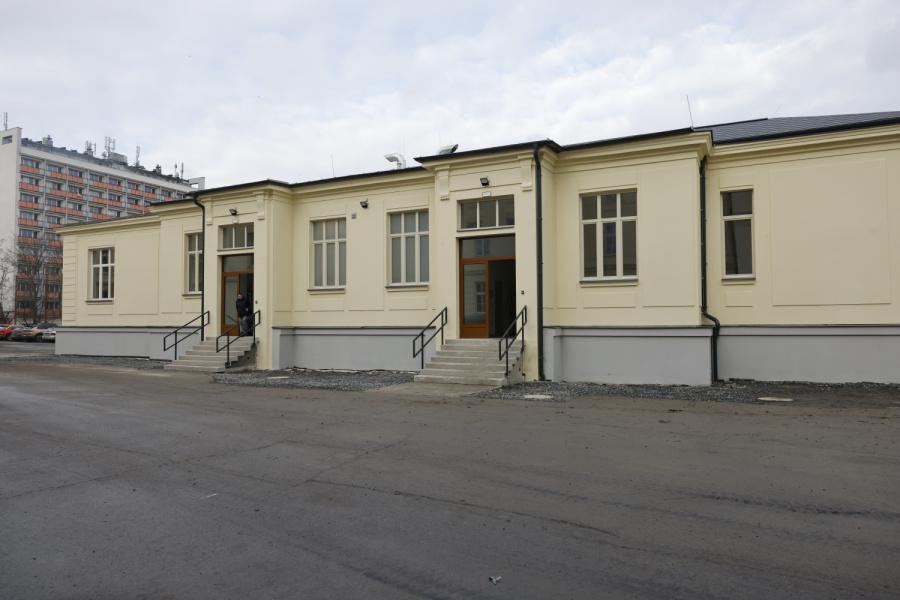 Tělocvična z předminulého století prokoukla. Opavské Mendelovo gymnázium hlásí: Hotovo