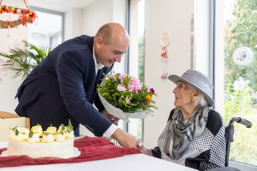 Gratulace paní Františce ke 107. narozeninám